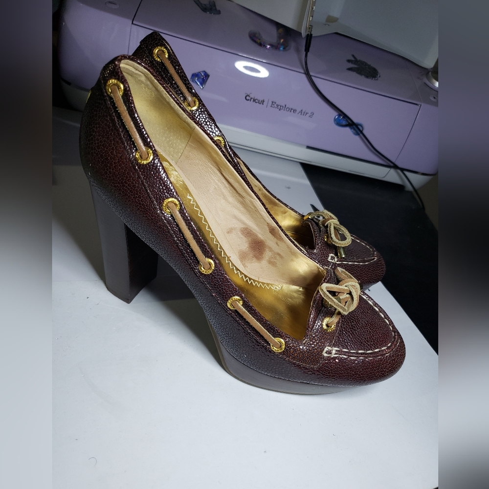 Euc Sperry Heels - image 2